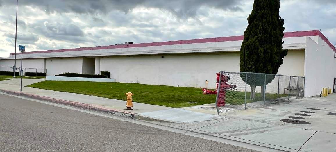 7225 Orangethorpe Ave, Buena Park, CA for lease Building Photo- Image 1 of 4