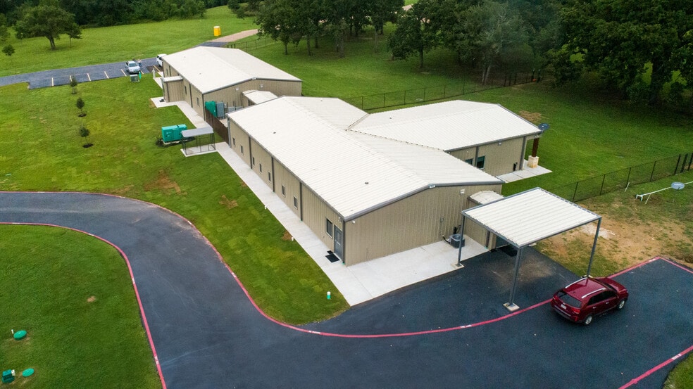 40693 Center Hill Road rd, Hempstead, TX for sale - Building Photo - Image 2 of 88