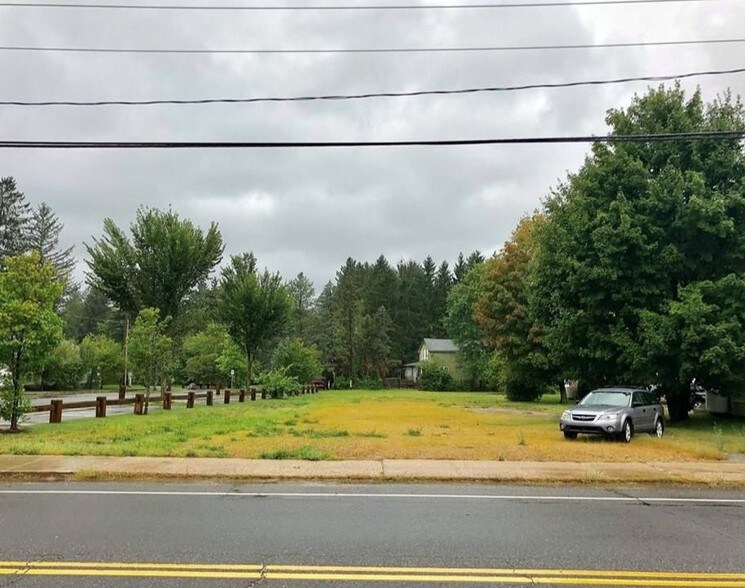 61 Railroad St, Canaan, CT for sale - Primary Photo - Image 1 of 1