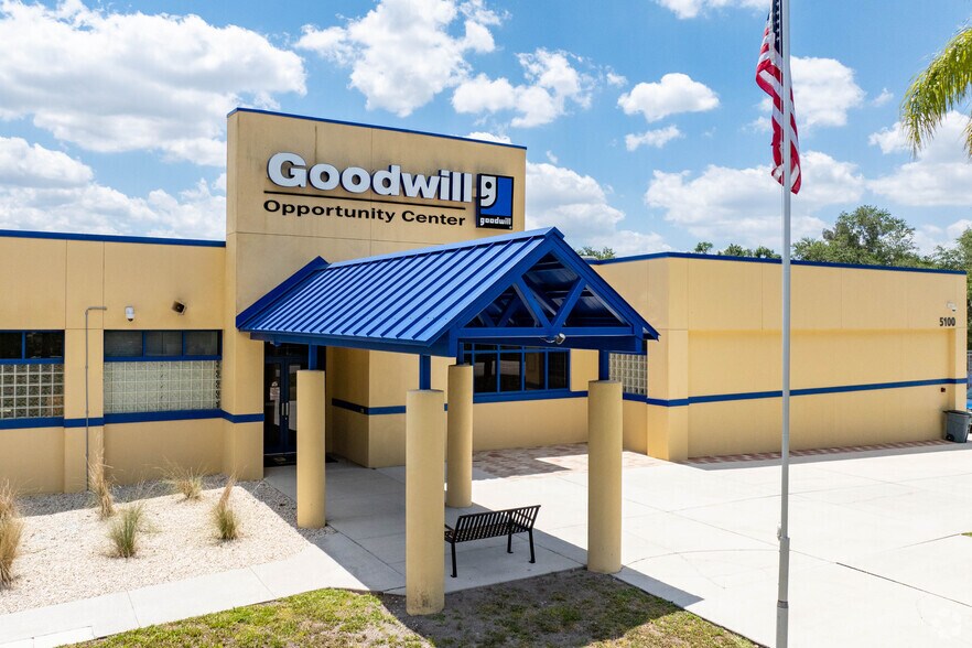 5100 Tice St, Fort Myers, FL for sale - Primary Photo - Image 1 of 1