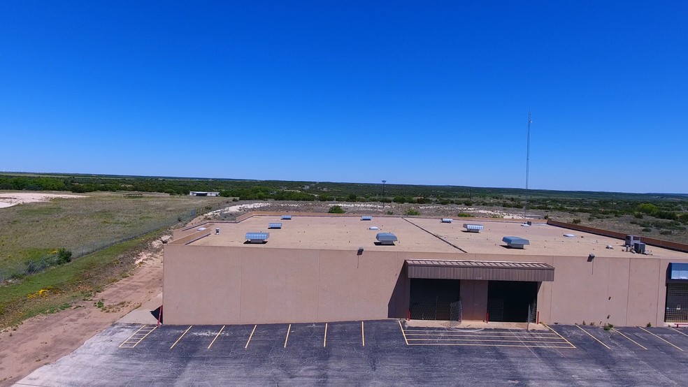 2500 W Broadway St, Sweetwater, TX for sale - Primary Photo - Image 1 of 1