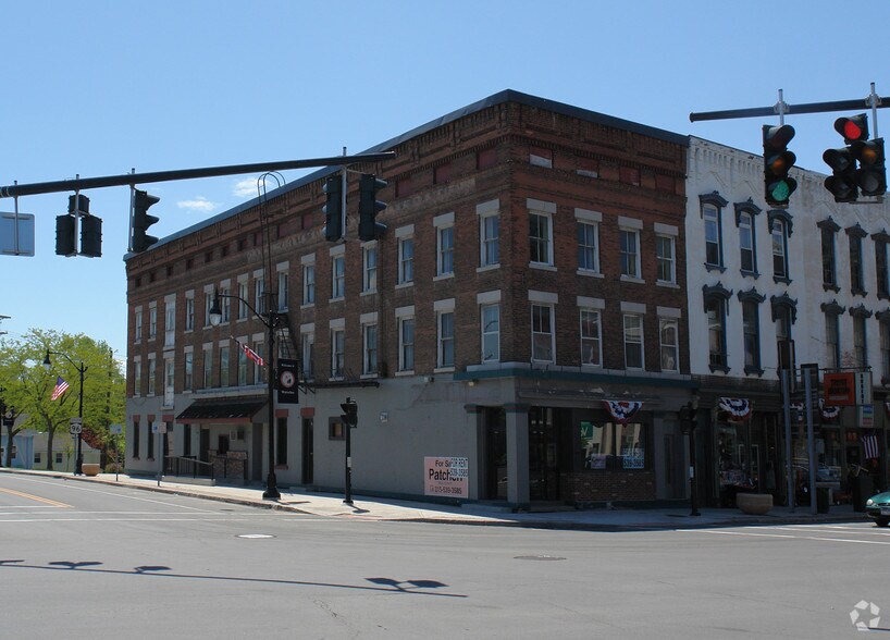 1 W Main St, Waterloo Township, NY for sale - Primary Photo - Image 1 of 1