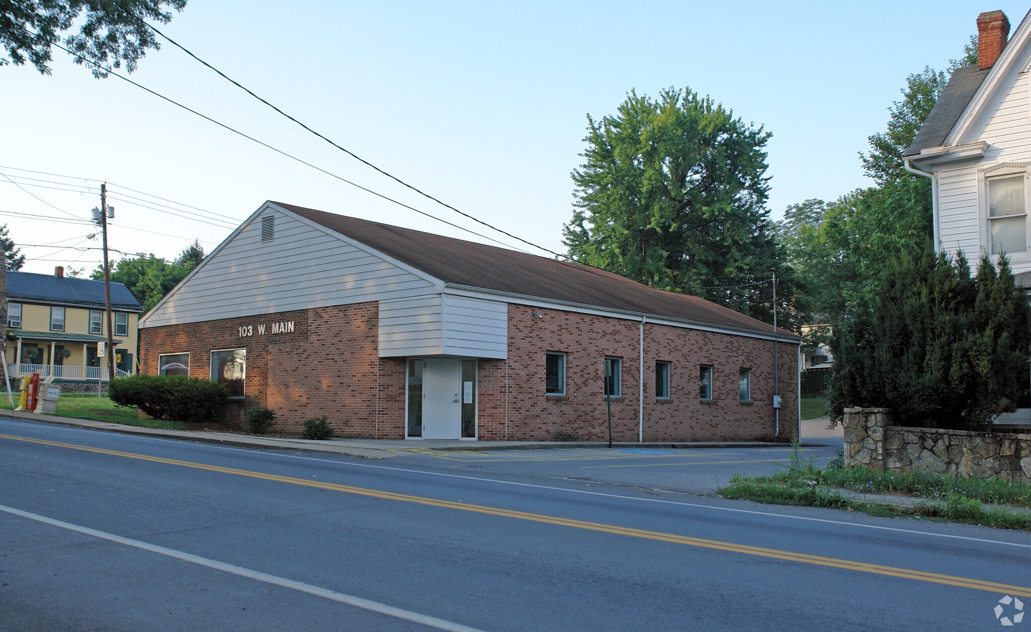 103 W Main St, Hedgesville, WV for sale Primary Photo- Image 1 of 1