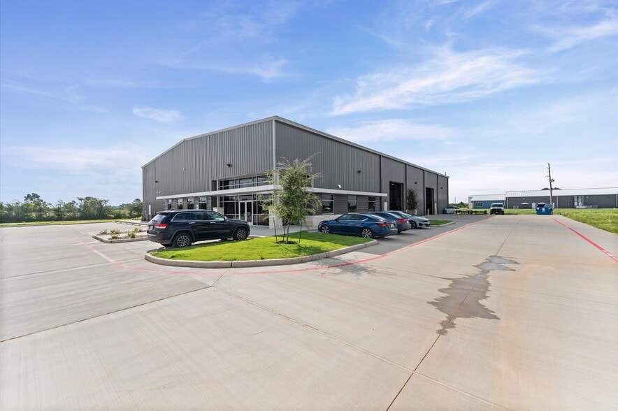 20223 Binford Rd, Waller, TX for lease - Building Photo - Image 3 of 16