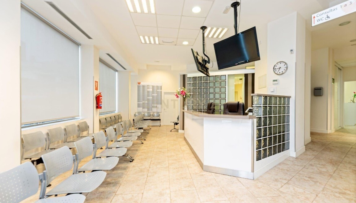 Calle Puerto de los Leones, 8, Majadahonda, MAD 28220 - Unit A - - Interior Photo - Image 1 of 7