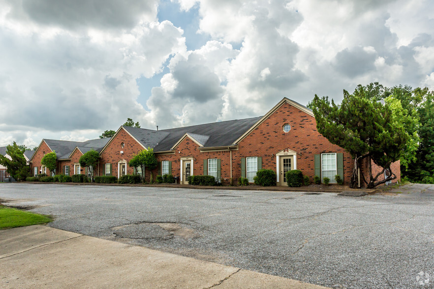 5261-5275 Mendenhall Park Pl, Memphis, TN for lease - Primary Photo - Image 2 of 2