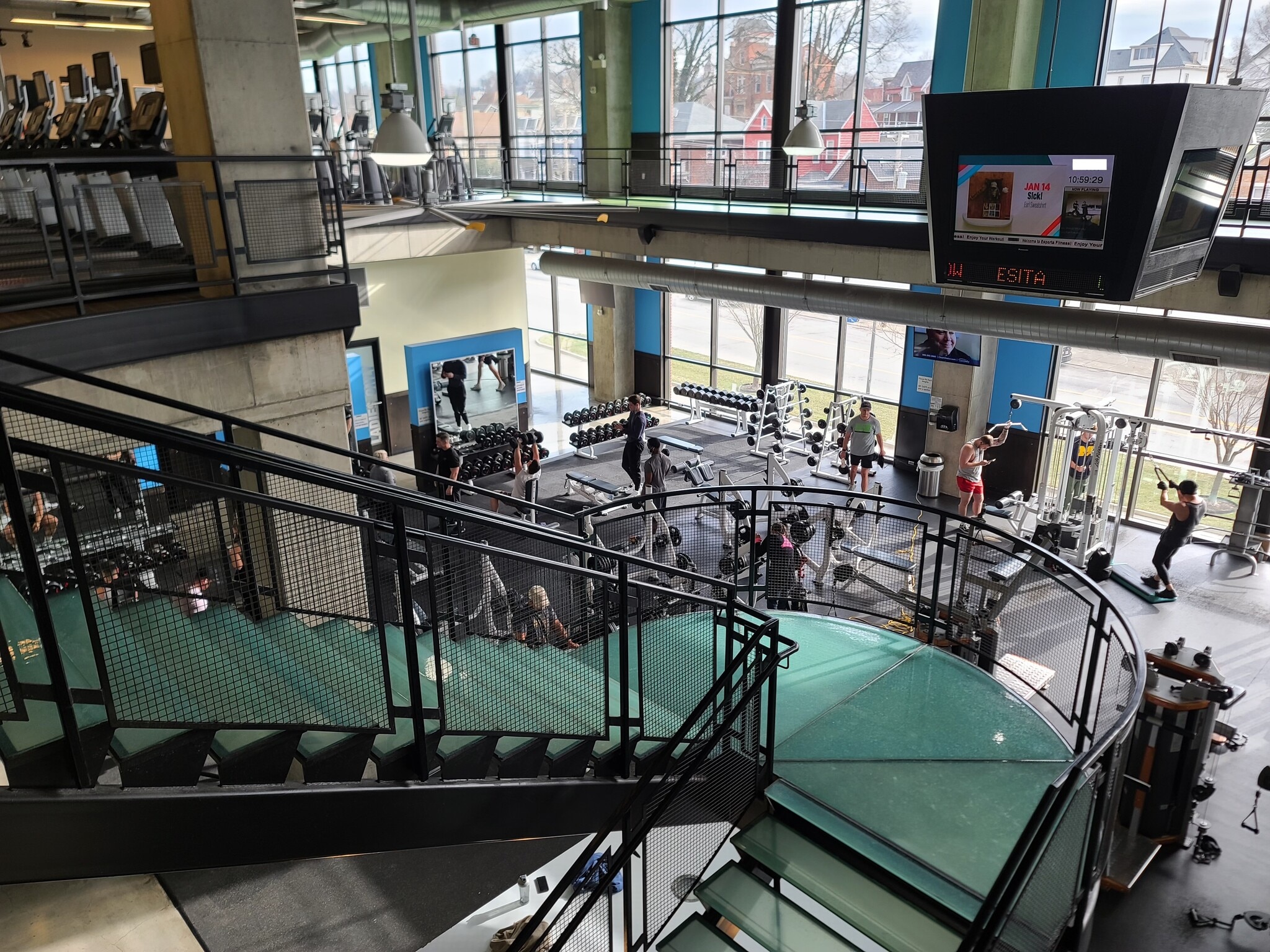 119 Fairfield Ave, Bellevue, KY for lease Interior Photo- Image 1 of 14