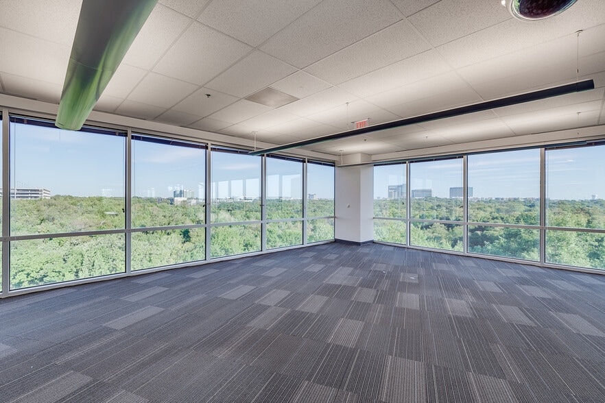 1301 E Lookout Dr, Richardson, TX for lease - Interior Photo - Image 2 of 3