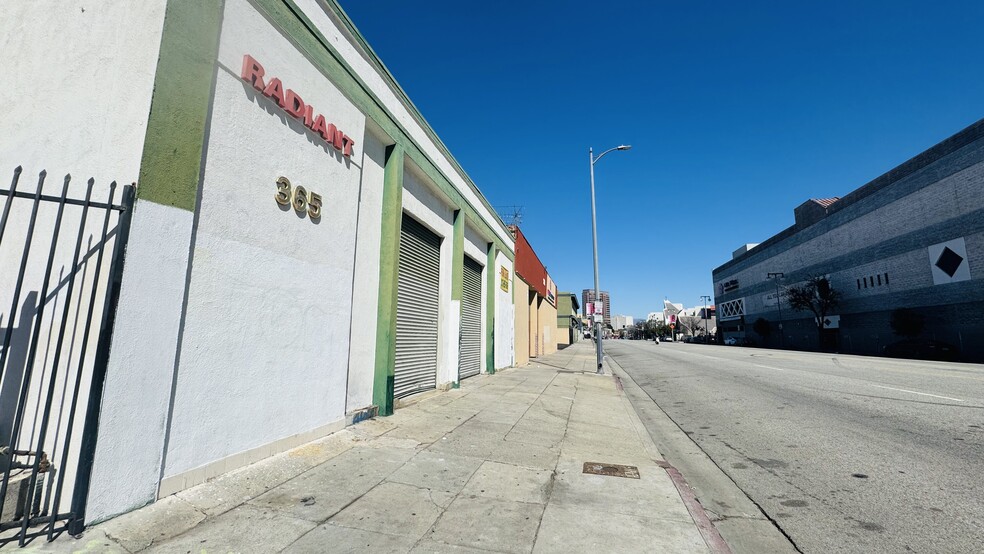 365-369 S Central Ave, Los Angeles, CA for lease - Building Photo - Image 3 of 11