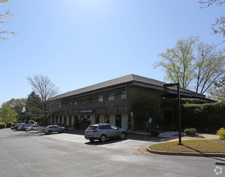 495 Winn Way, Decatur, GA for lease - Primary Photo - Image 2 of 20
