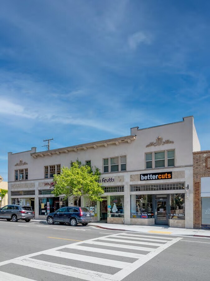 42124220 Piedmont Ave, Oakland, CA 94611