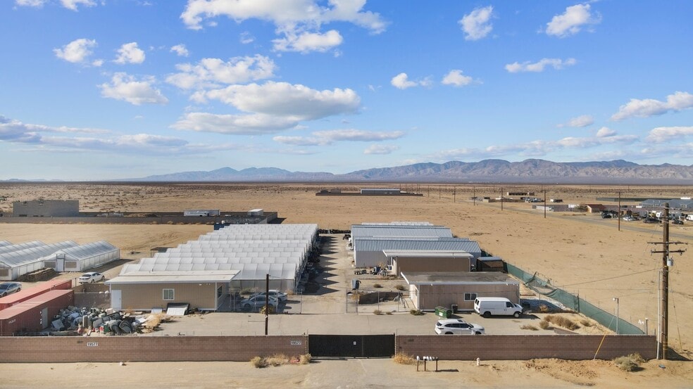 19577 Neuralia Rd, California City, CA for sale - Building Photo - Image 1 of 1