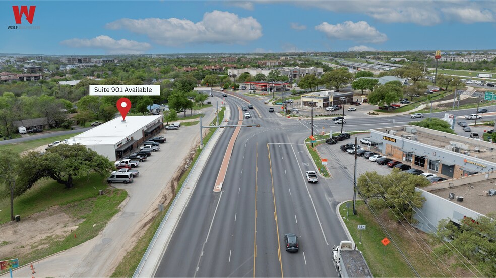 901 N Austin Ave, Georgetown, TX for lease - Building Photo - Image 3 of 9