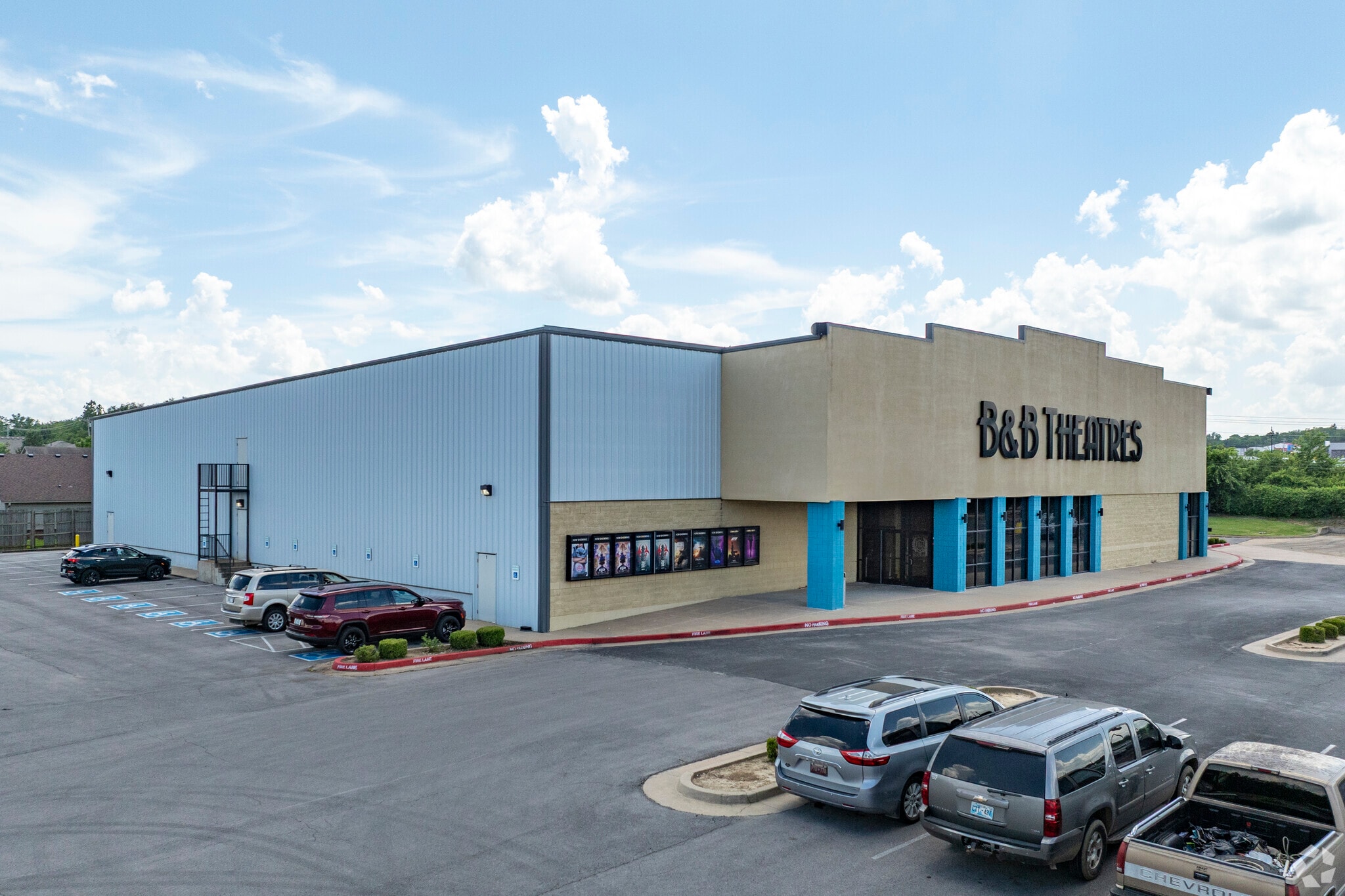 1407 W Country Club Rd, Claremore, OK for sale Primary Photo- Image 1 of 5