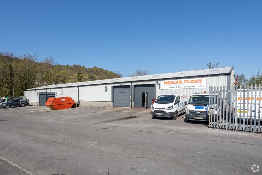 Pontcynon Industrial Estate, Abercynon for sale - Primary Photo - Image 1 of 1