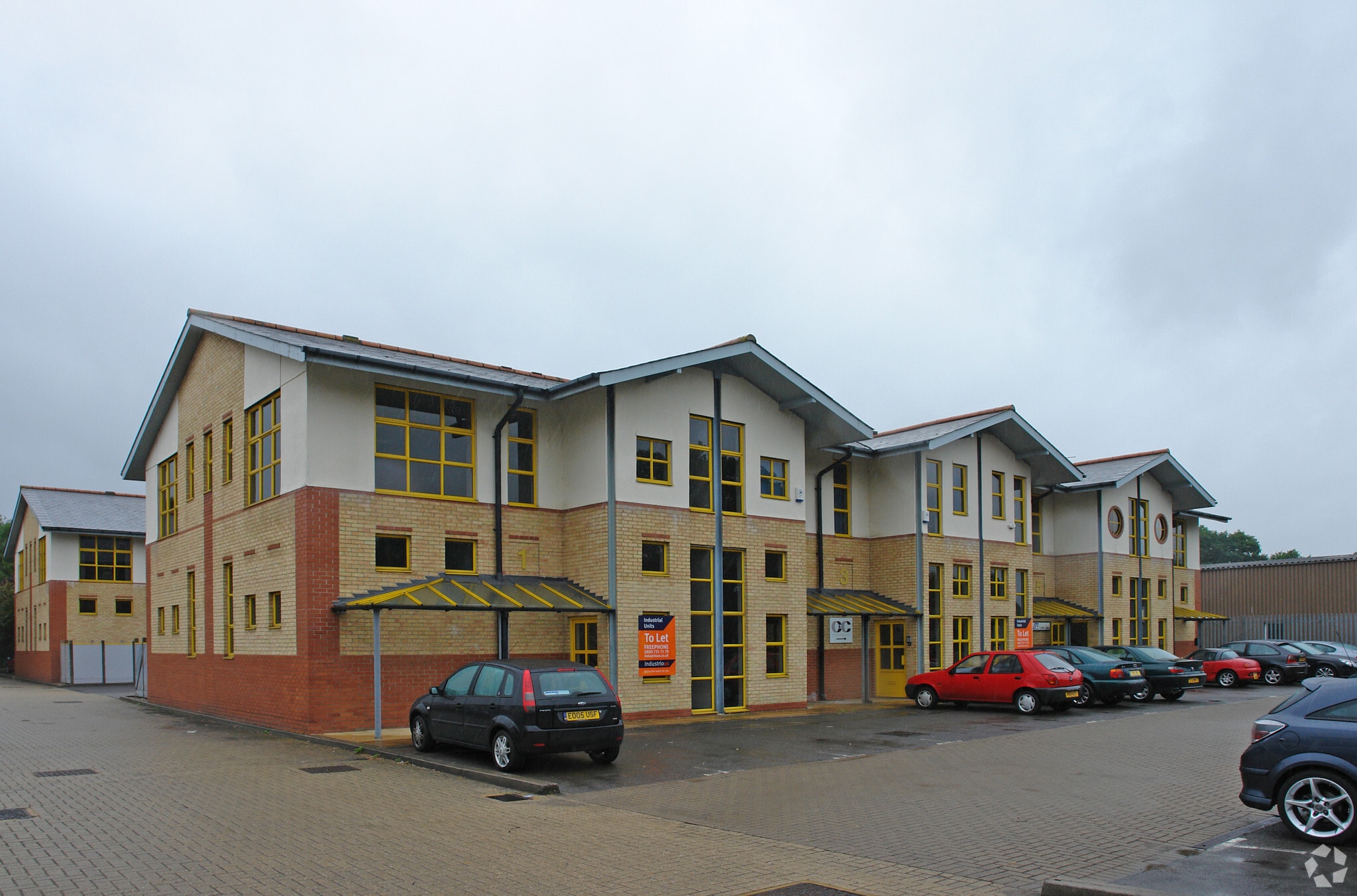 Eelmoor Rd, Farnborough for lease Primary Photo- Image 1 of 7