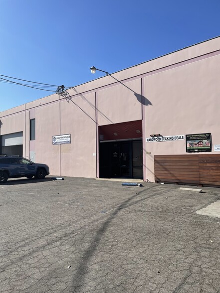 20540 Superior St, Chatsworth, CA for sale - Building Photo - Image 1 of 1