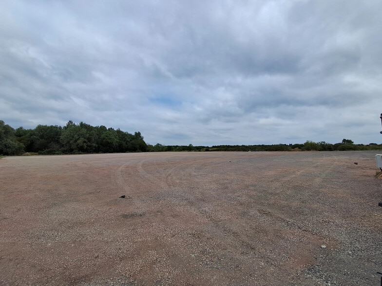 Deans Copse Rd, Reading for lease - Building Photo - Image 3 of 10