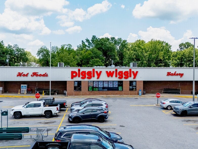 611-621 Harry C Raysor Dr, Saint Matthews, SC for sale - Building Photo - Image 1 of 11