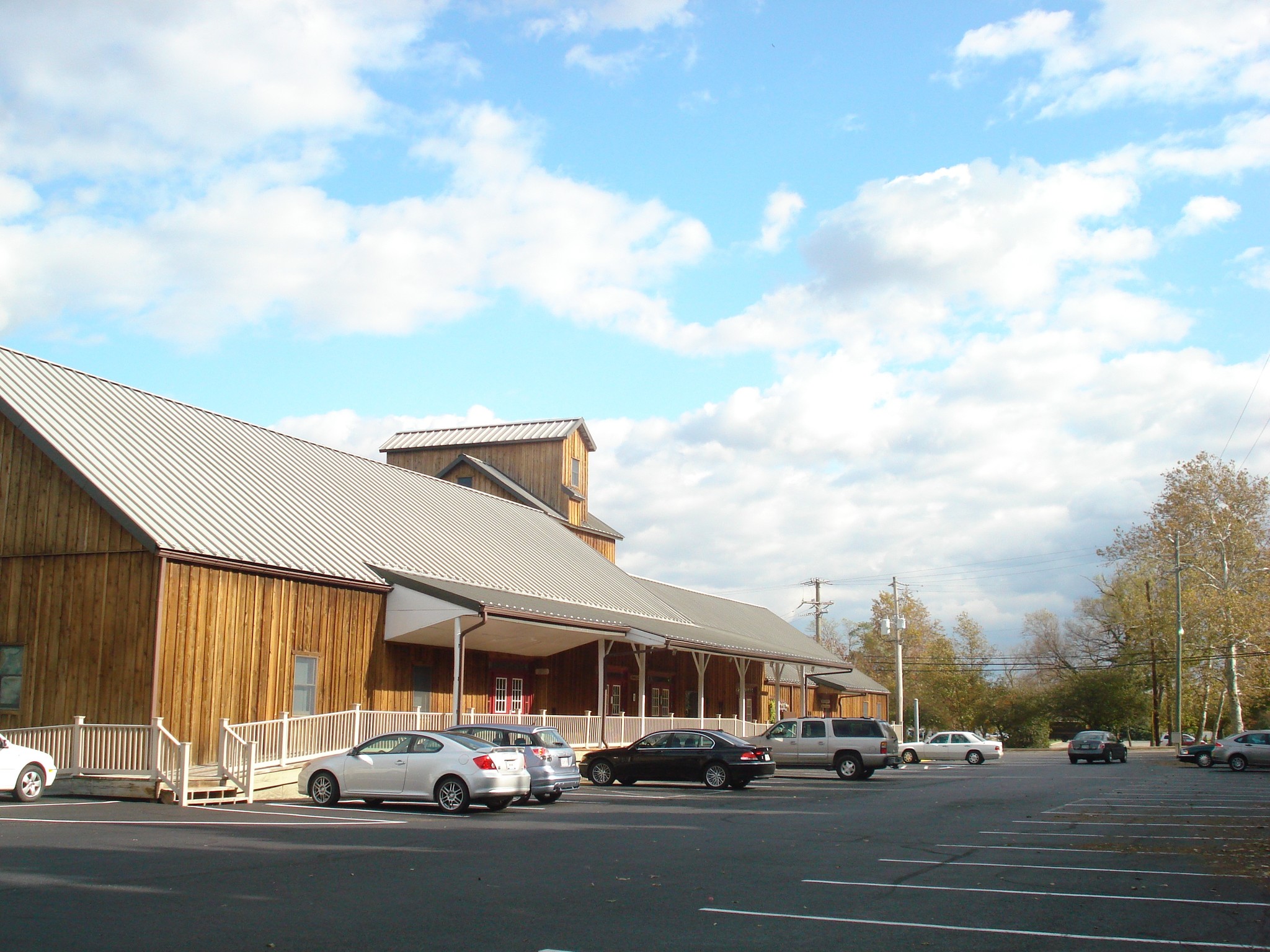 400 S Cross St, Chestertown, MD for lease Building Photo- Image 1 of 6