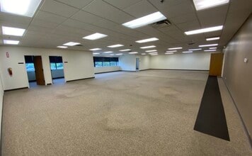 2110 Fox Dr, Champaign, IL for sale Building Photo- Image 2 of 6