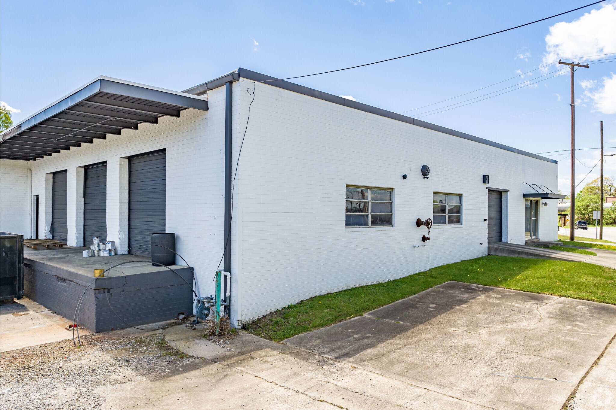 1211 W Ward Ave, High Point, NC for sale Primary Photo- Image 1 of 1