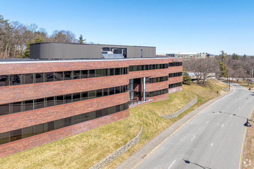 10 Burlington Mall Rd, Burlington, MA for lease - Building Photo - Image 2 of 5