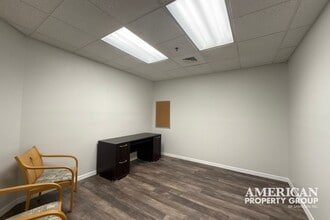 901 Venetia Bay Blvd, Venice, FL for lease Building Photo- Image 2 of 14