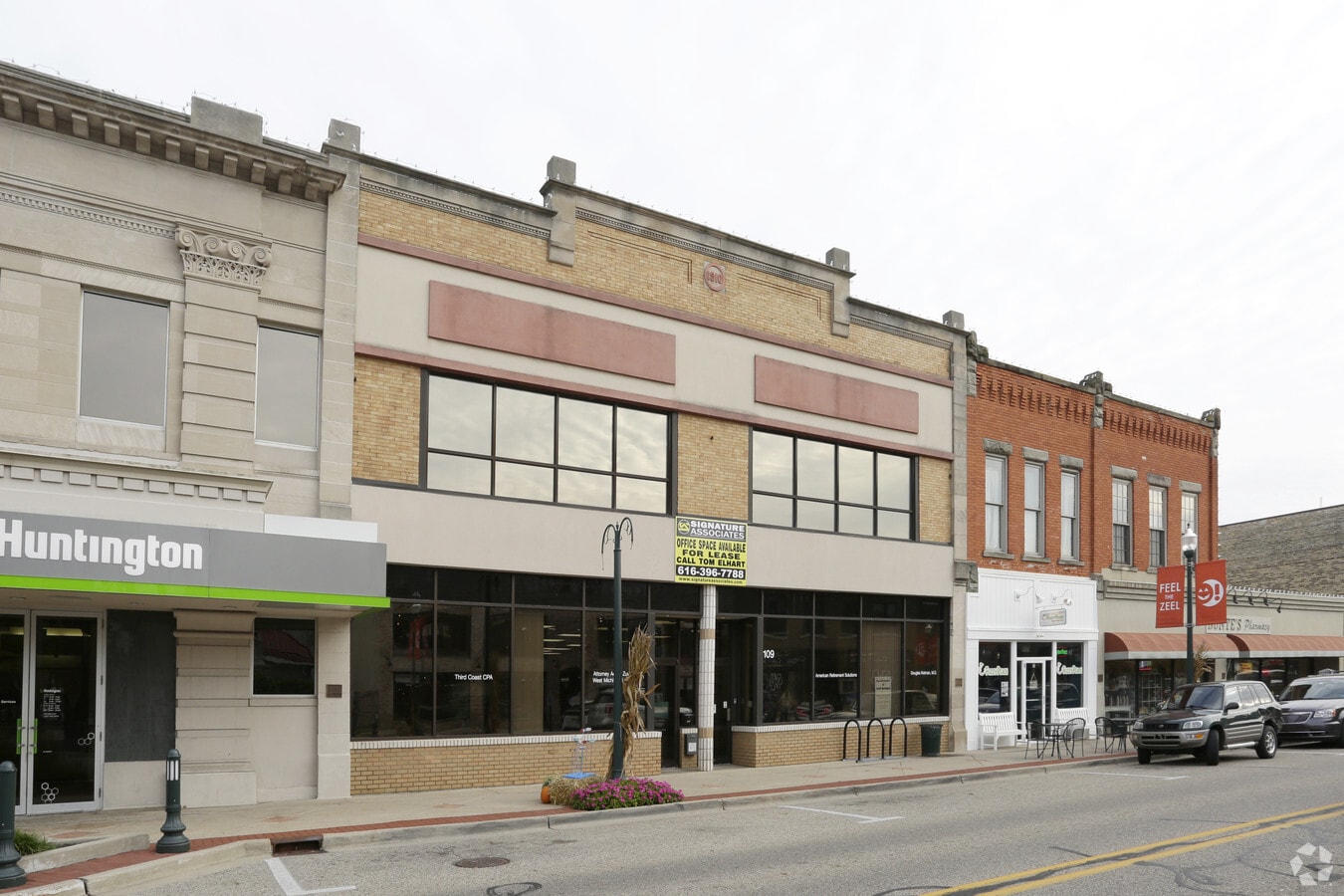 109 E Main Ave, Zeeland, MI 49464