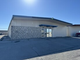 10826-10828 E Newton St, Tulsa OK - Warehouse