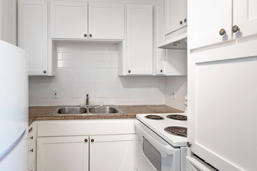 2136 Main St, Santa Clara, CA for sale - Building Photo - Image 3 of 11