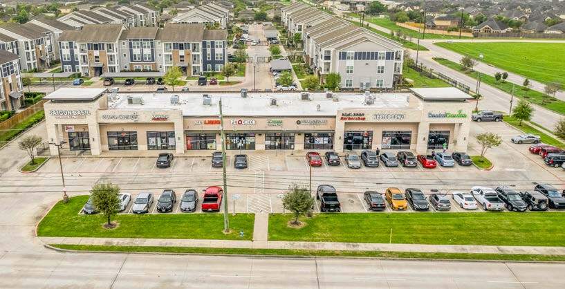 8710 Grand Mission Blvd, Richmond, TX for lease - Building Photo - Image 1 of 16