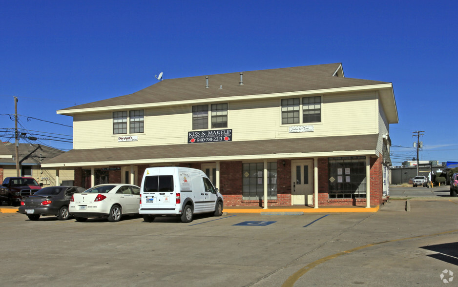 4018 Kemp Blvd, Wichita Falls, TX for lease - Primary Photo - Image 1 of 2