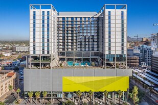 X Phoenix Workspace - Bar