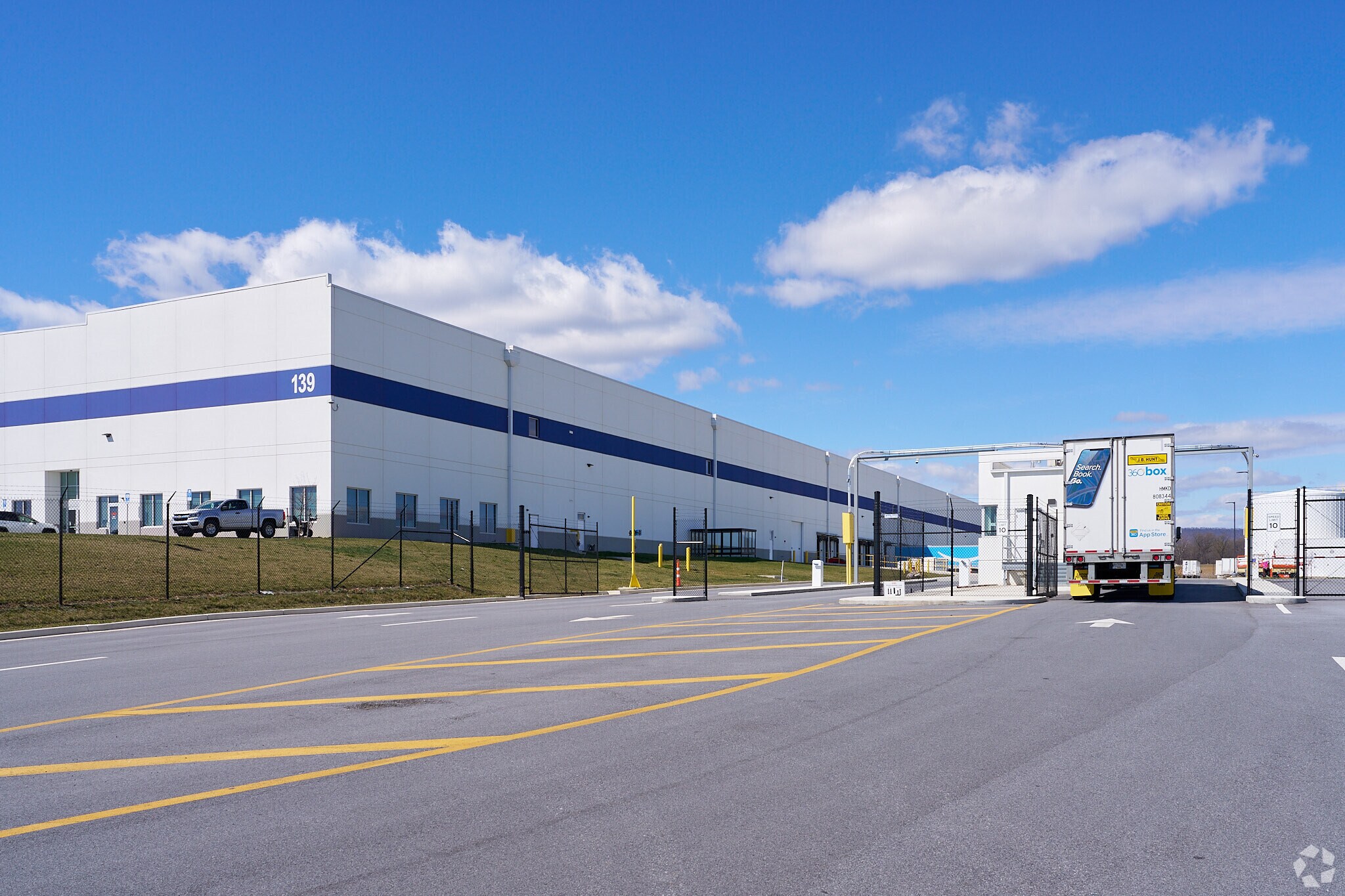 139 Development Dr, Martinsburg, WV for sale Primary Photo- Image 1 of 1