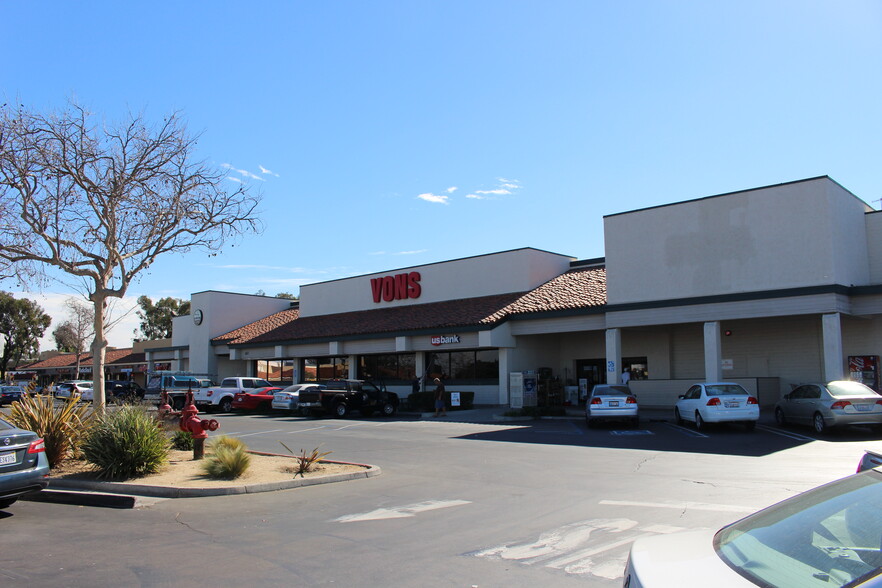 525-695 Saturn Blvd, San Diego, CA for lease - Building Photo - Image 2 of 22