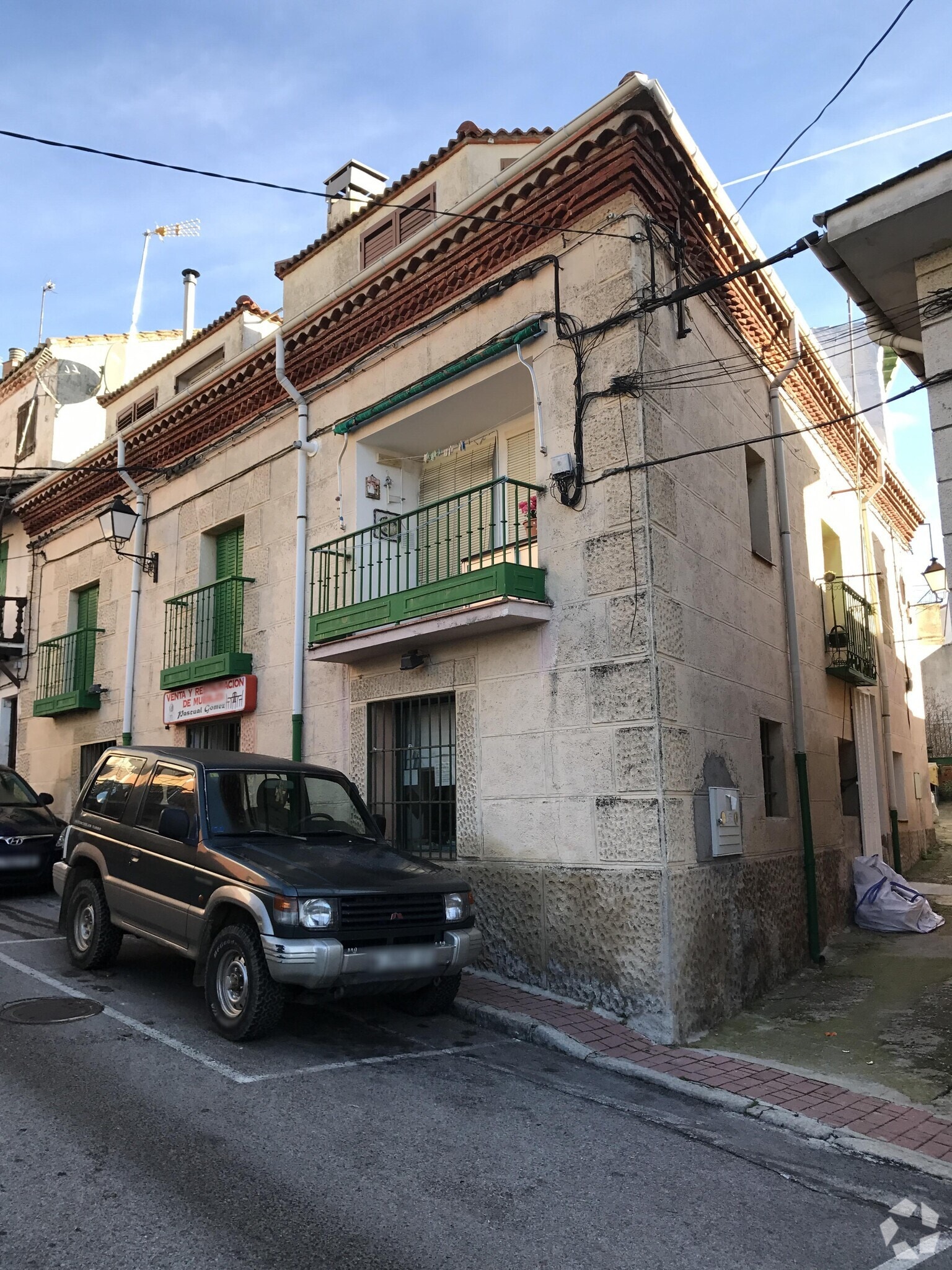 Calle Eusebio Guadalix, 41, Miraflores de la Sierra, Madrid for sale Primary Photo- Image 1 of 5