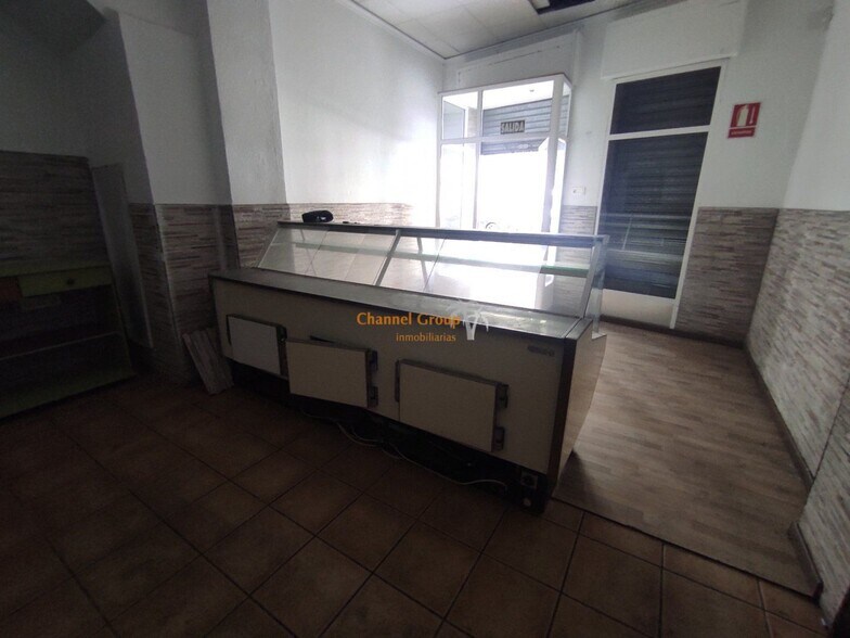 Retail in Alicante, Alicante for lease - Building Photo - Image 3 of 4