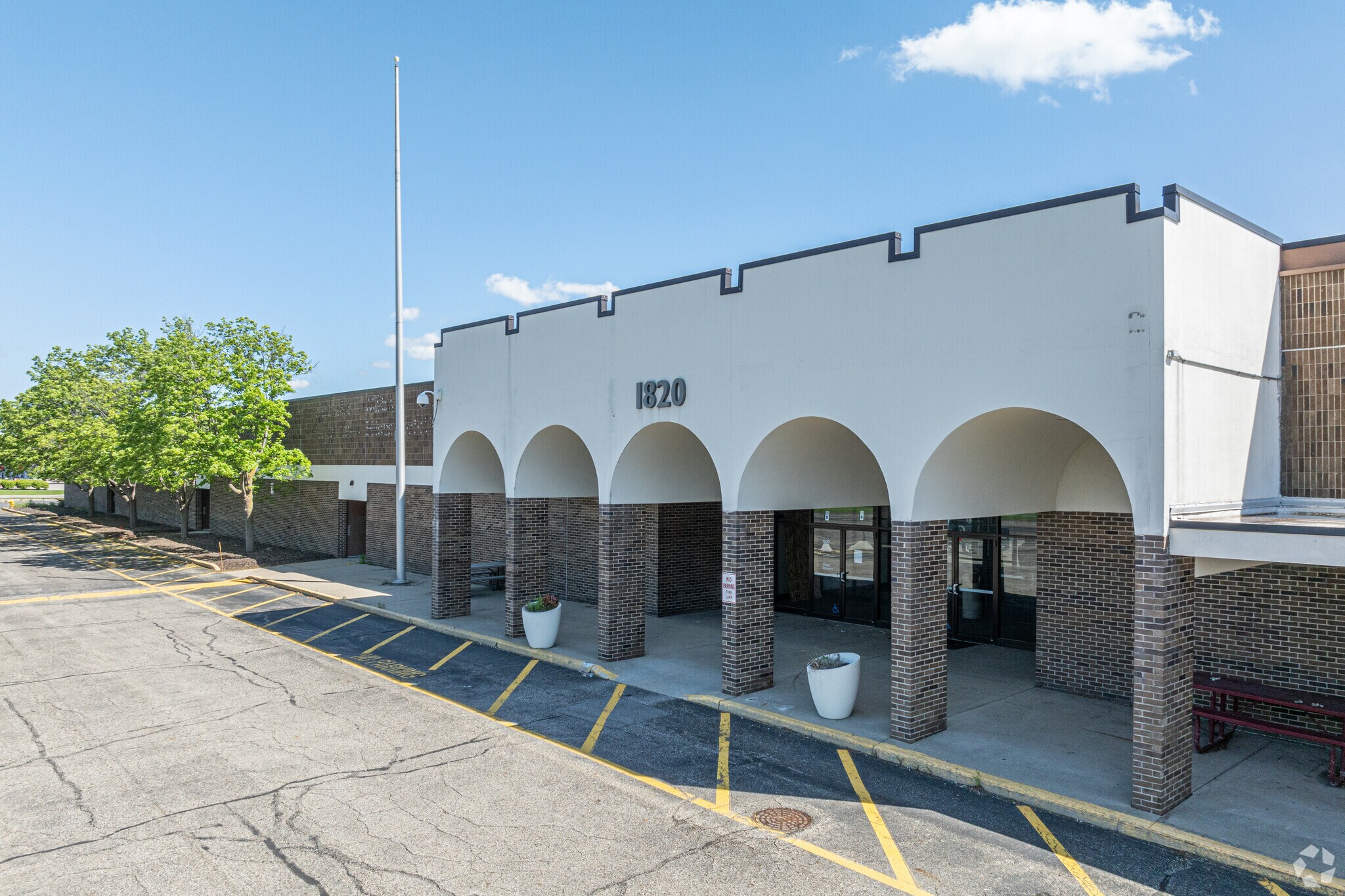1820-1900 44th St SE, Grand Rapids, MI for sale Primary Photo- Image 1 of 1