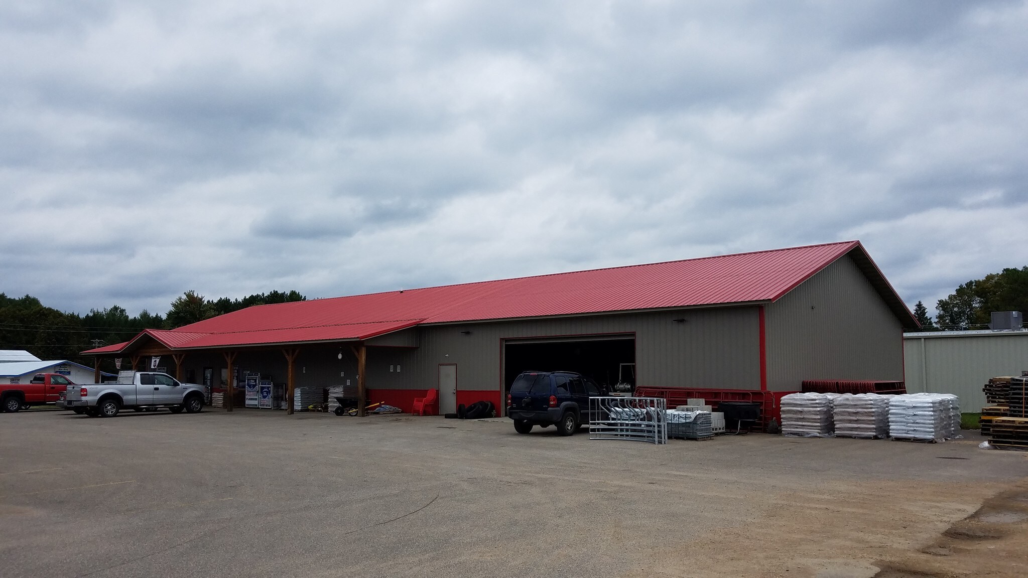 750 Commerce Way, Gresham, WI for sale Building Photo- Image 1 of 1