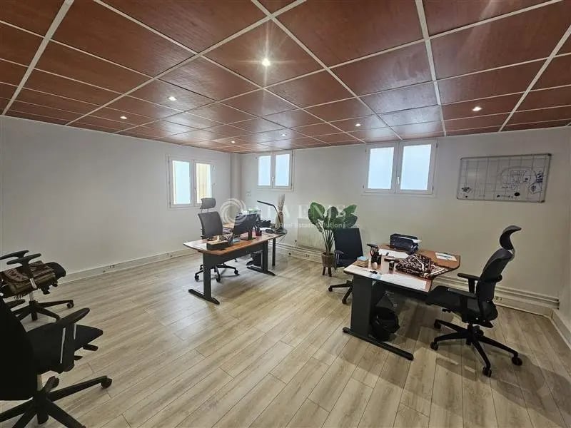 Office in Neuilly-sur-Marne for lease Interior Photo- Image 1 of 7