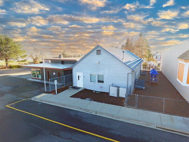 807 Tieton, Tieton, WA 98947