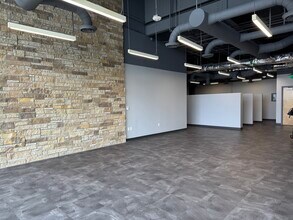 4351 Mapleshade Ln, Plano, TX for lease Building Photo- Image 2 of 11