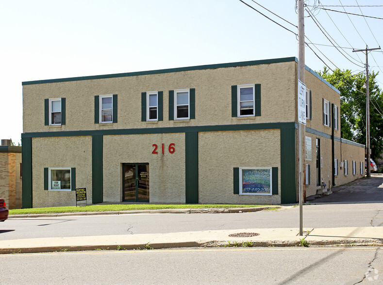 216 E Main St E, Albert Lea, MN for lease - Building Photo - Image 1 of 11