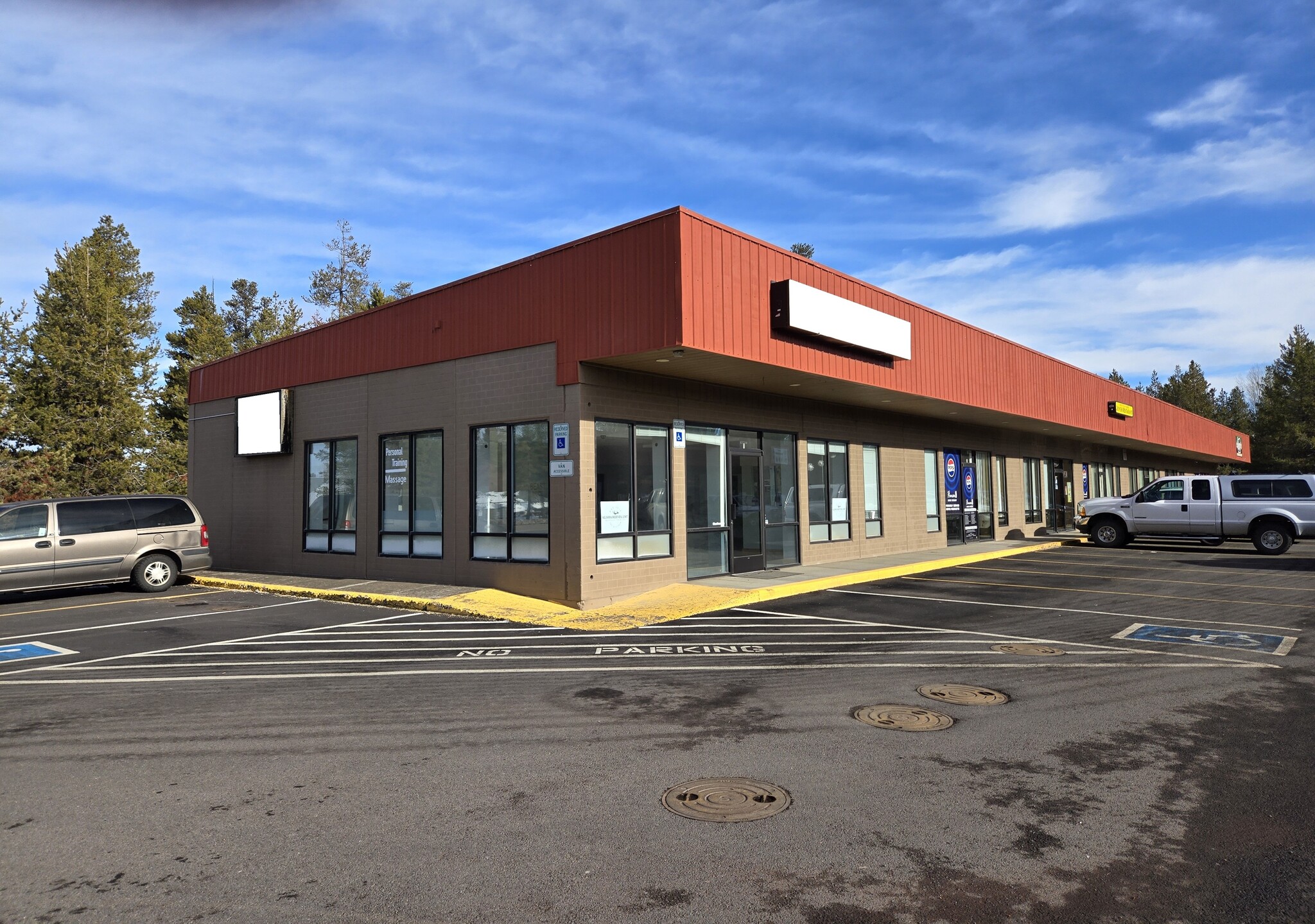 51546 Highway 97, La Pine, OR for lease Primary Photo- Image 1 of 7