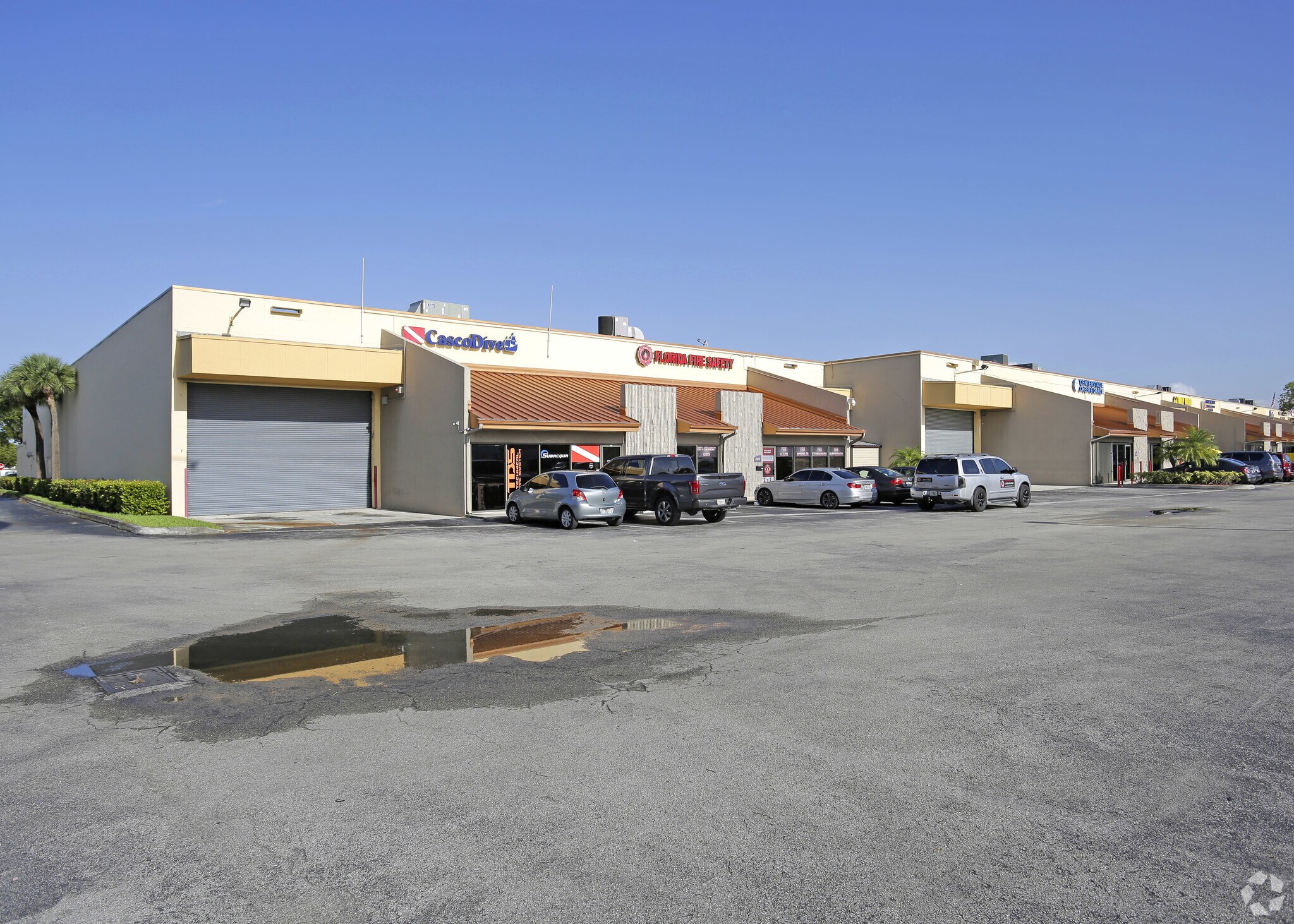 7801-7889 NW 15th St, Doral, FL for lease Primary Photo- Image 1 of 32