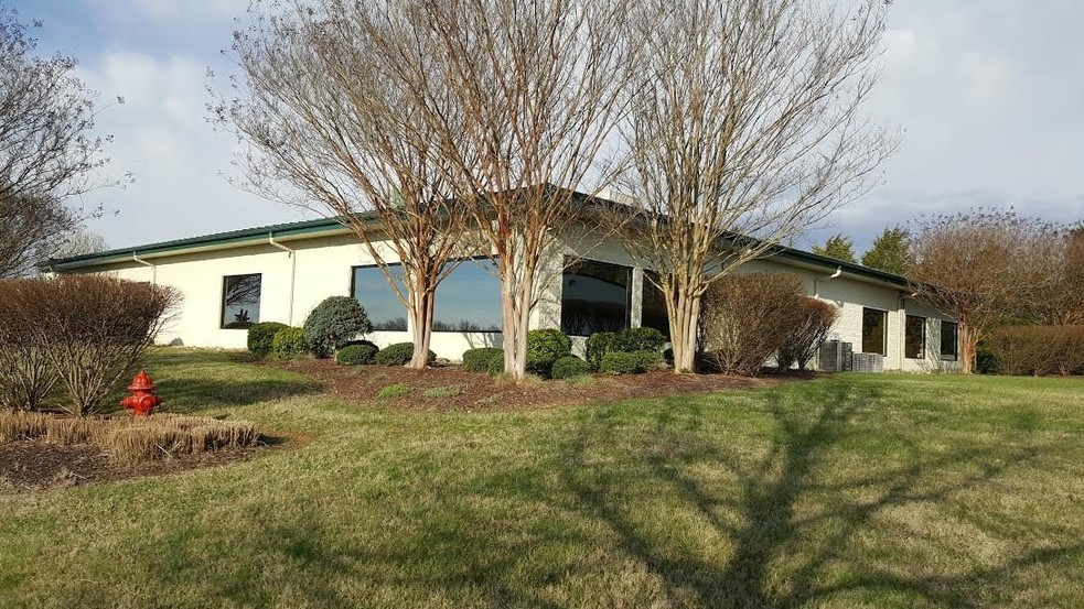 117 Park View Cir, Piney Flats, TN for sale - Building Photo - Image 1 of 1