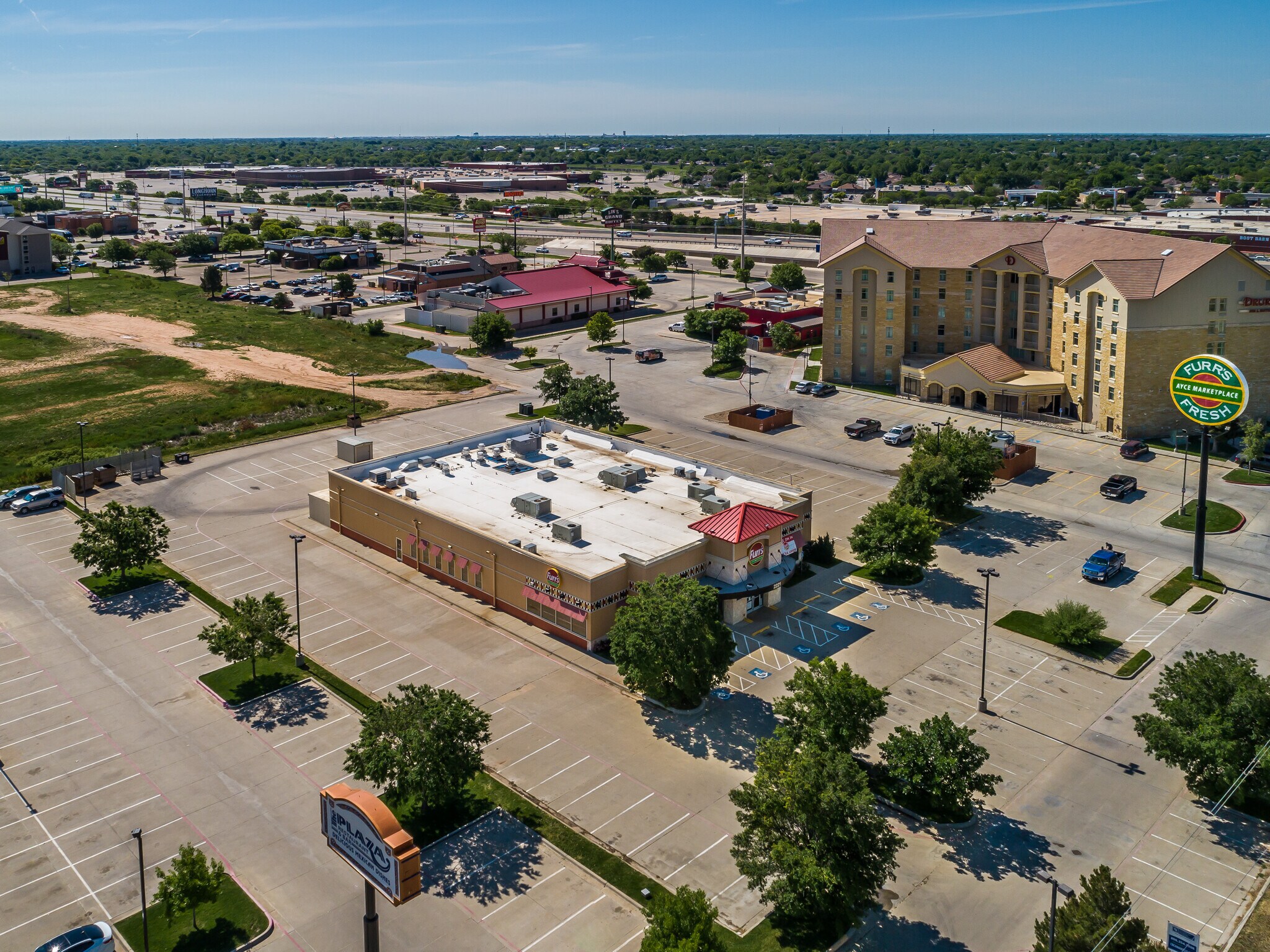 2221 S Soncy Rd, Amarillo, TX 79124 Furr's Family Dining