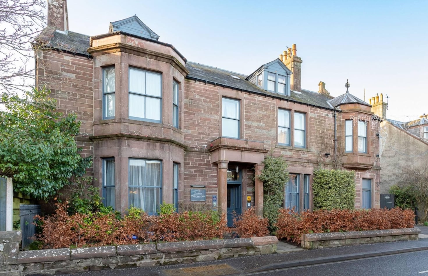 22-24 Airlie St, Alyth for sale Primary Photo- Image 1 of 2