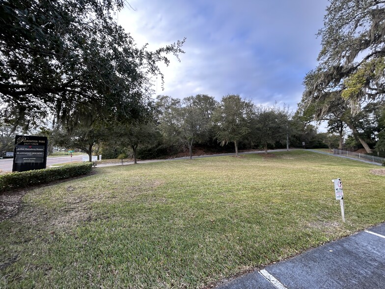 2423 Sadler Rd, Fernandina Beach, FL for sale - Building Photo - Image 3 of 14